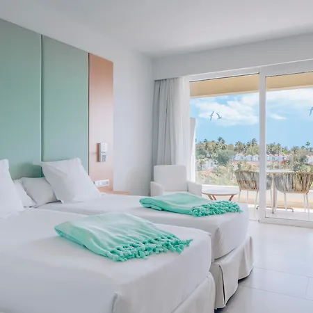 Iberostar Waves Playa Gaviotas