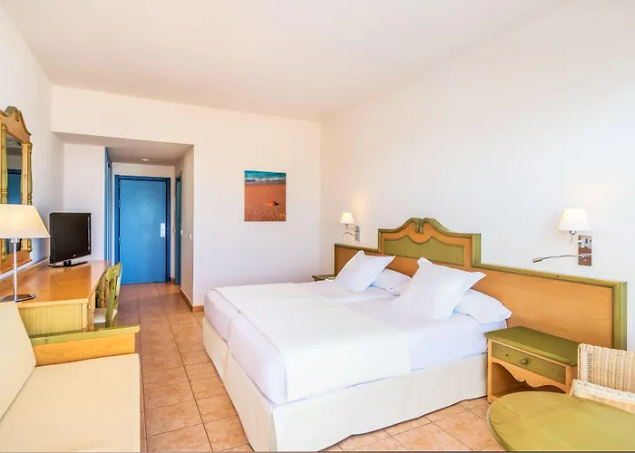 Hotel Iberostar Waves Playa Gaviotas 4*