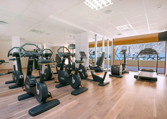 Hotel Iberostar Waves Playa Gaviotas 4*